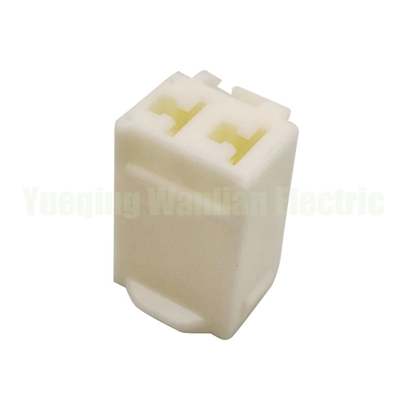 2 پین 7283-3020 MG652500 زنانه اتصالات اتومبیل پلاگین پوسته و اتصال عرضه می شود